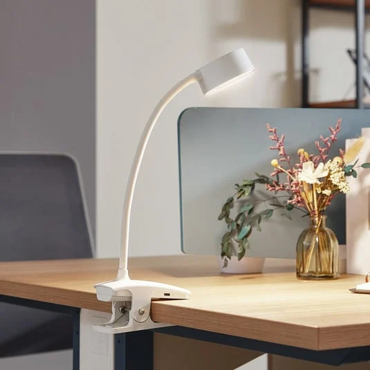 Lindby LED lámpara de pinza recargable Maori, blanco, metal, CCT,