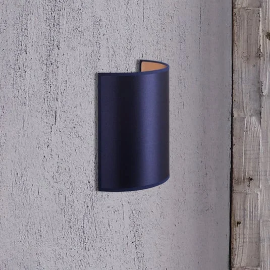 Aplique de pared Satin en satén, azul oscuro/dorado