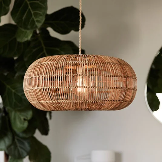 Lámpara colgante PR Home Zuri de ratán, Ø 51 cm