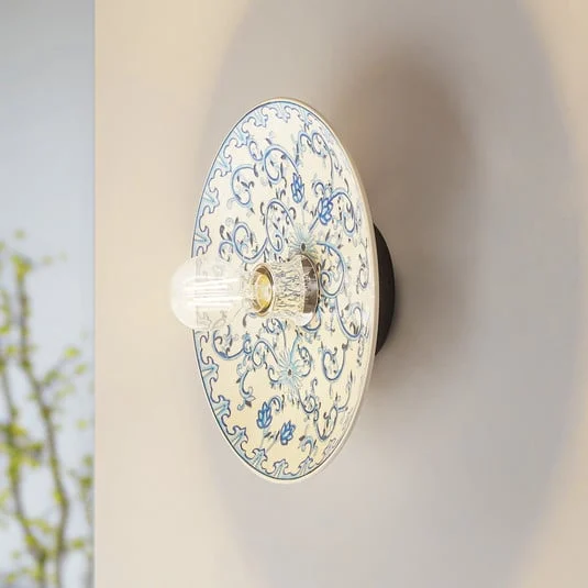 Lucande aplique de pared Faelira, azul/blanco, cerámica