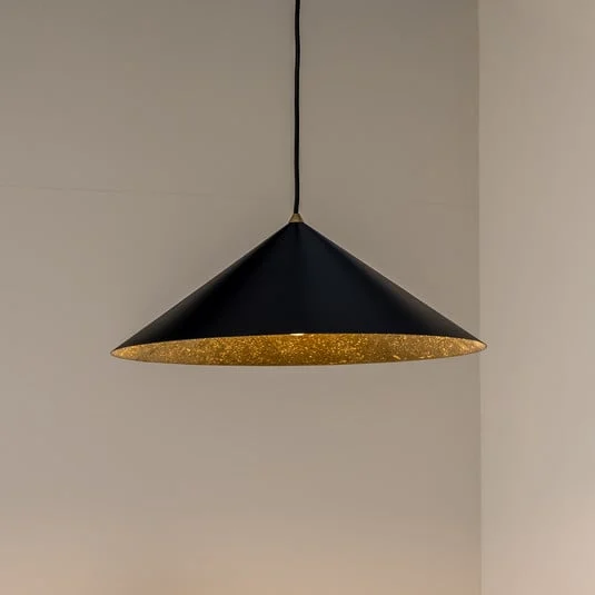 Lámpara colgante Fuji, fibra compuesta, color negro/oro, Ø 50 cm