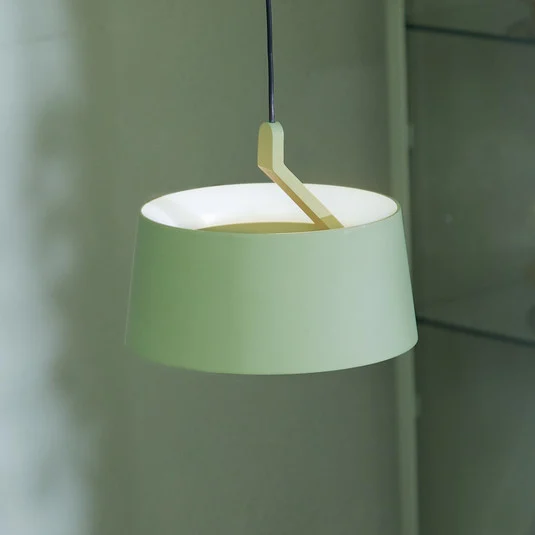 LOOM DESIGN Lámpara colgante LED Cookie, verde, aluminio Ø 15 cm