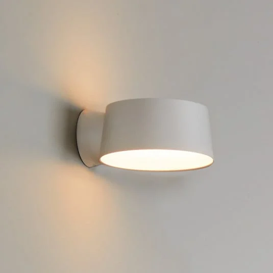LOOM DESIGN Aplique de pared LED Cookie, blanco, aluminio, Ø 15 cm