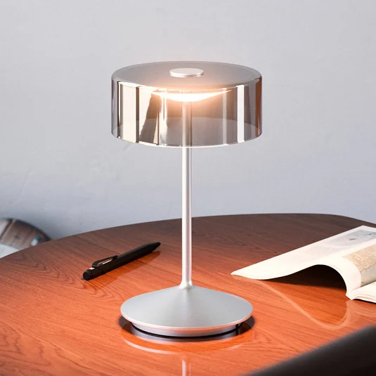 Lámpara de mesa recargable Numotion LED, plata, cristal, IP54, atenuable