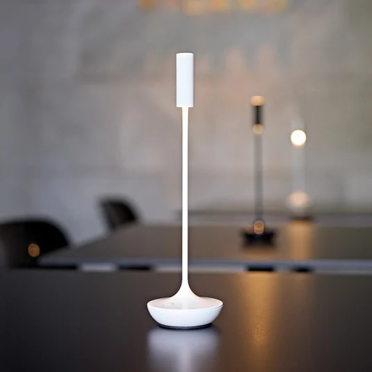 Lámpara de mesa recargable Nucandle LED, blanca, IP54, atenuable