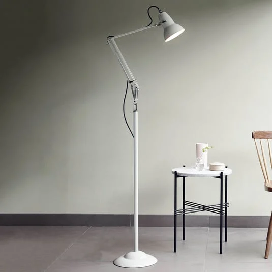 Lámpara de pie Anglepoise Original 1227 gris paloma