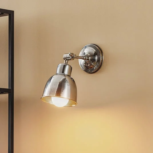 Aplique de pared Emoti, 1 luz, cromada