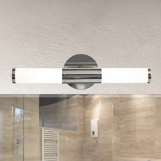 Llamativa lámpara de pared Palmo, 2 llamas, cromo
