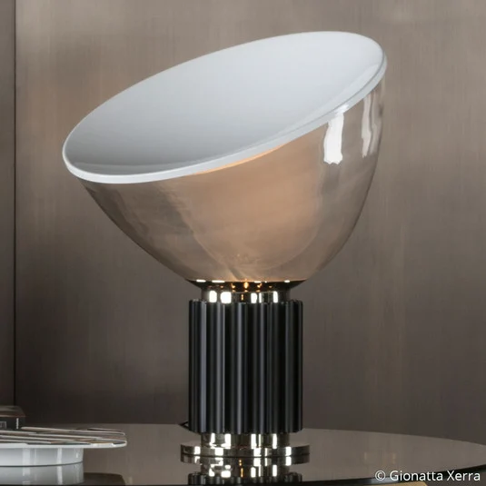 FLOS Taccia lámpara de mesa, negro