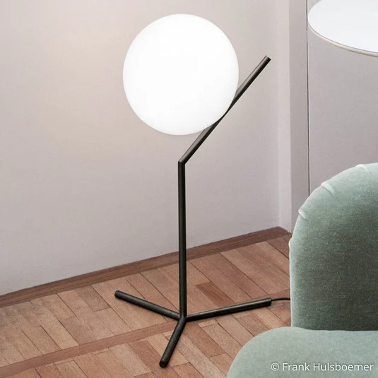 Lámpara de mesa FLOS IC T1 High negra