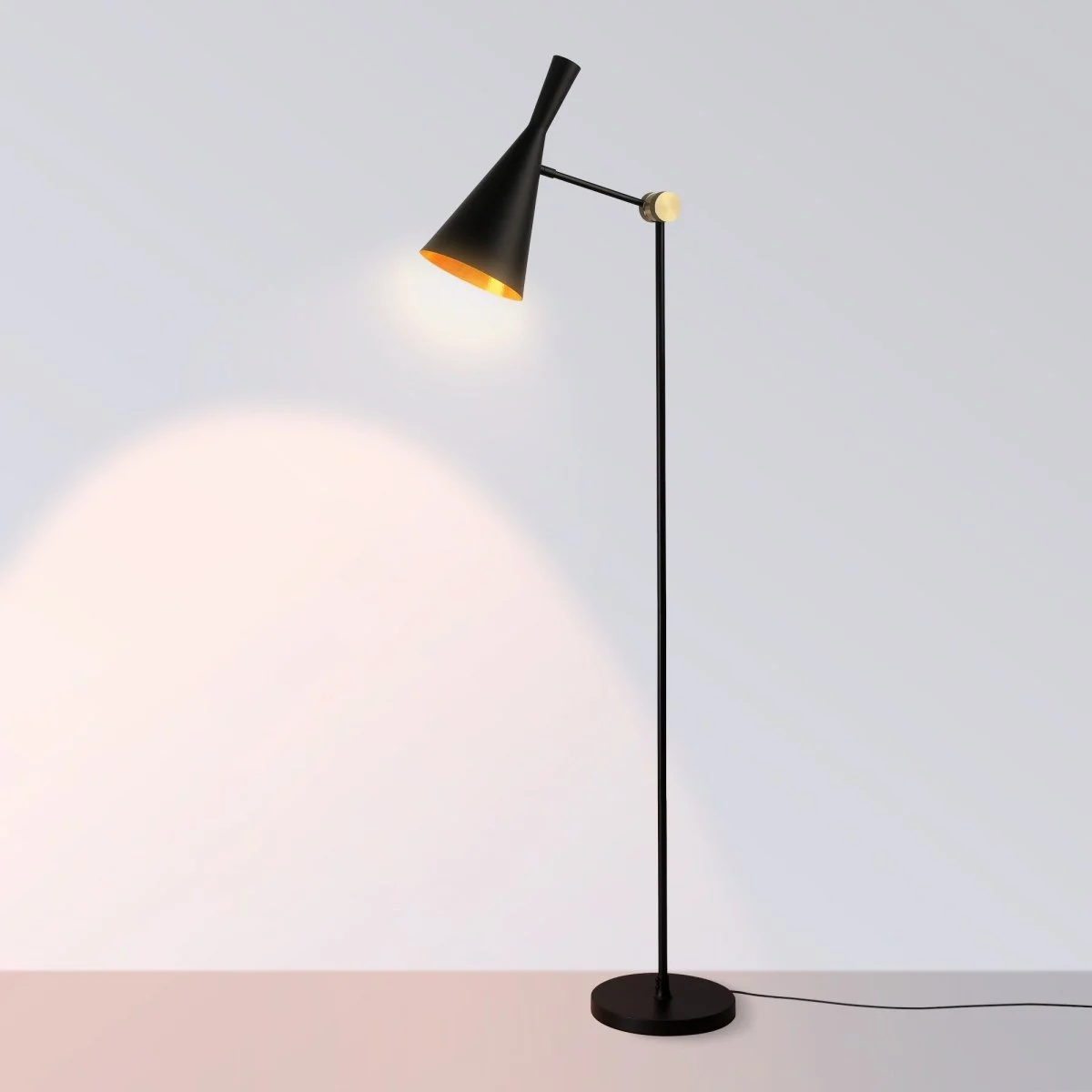 Lámpara de pie de diseño "Olivia" Negro