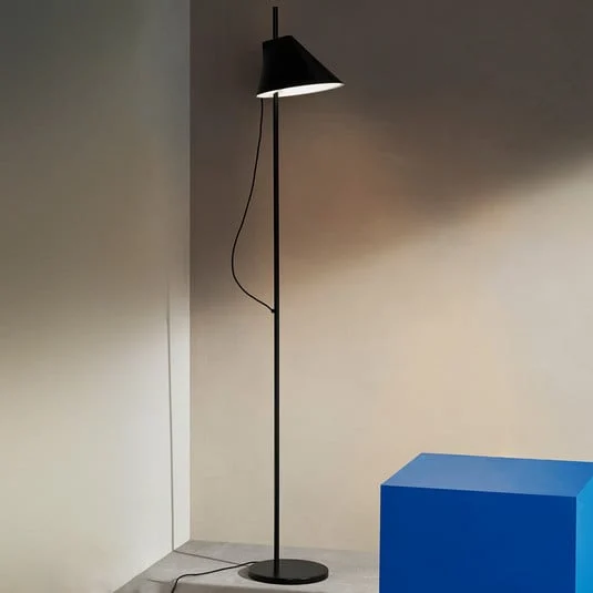 Louis Poulsen Yuh - lámpara de pie LED en negro