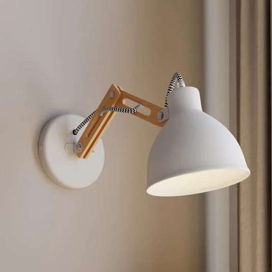 Aplique de pared Skansen, brazo de madera ajustable, blanco