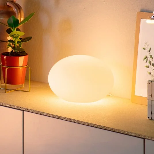 Lámpara de mesa LED Philips Hue Flourish, RGBW