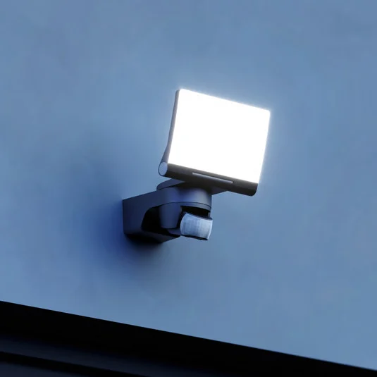 Foco exterior con sensor inteligente STEINEL XLED Home 2 SC, negro