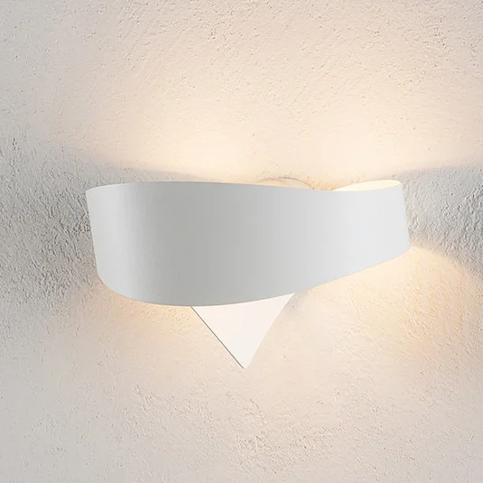 Aplique de pared de diseño blanco Scudo