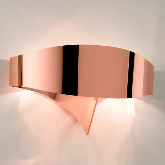Aplique de pared de diseño color cobre Scudo