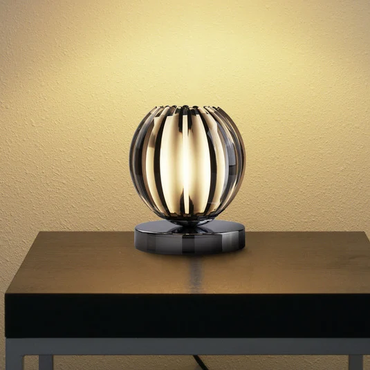 Lámpara de mesa Claw, función táctil pantalla humo