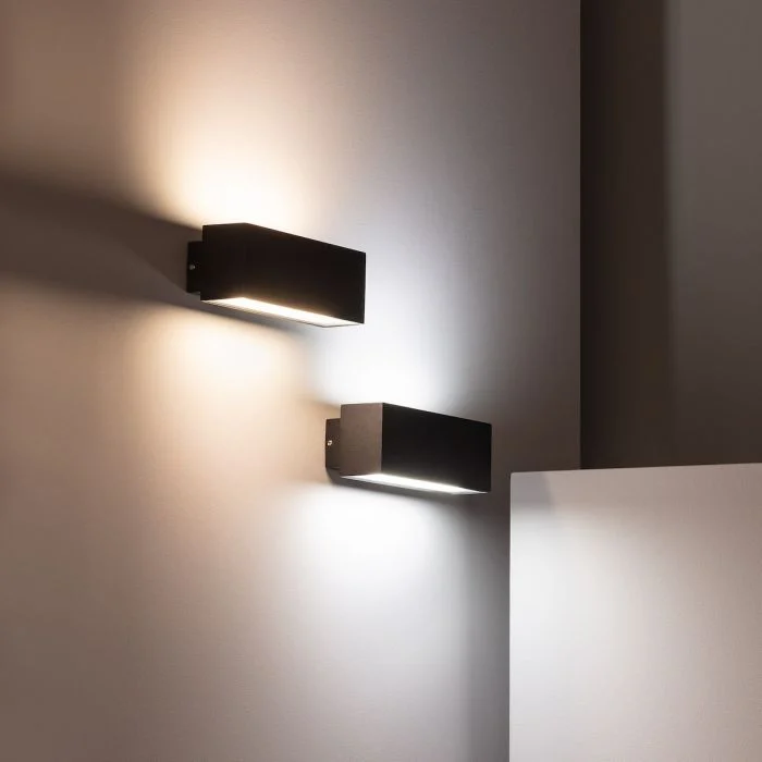 Luz de pared Montadas en superficie Bulkhead LED Carinae Iluminación doble cara 12W 480lm 830 IP54 | Luz Cálida - Reemplazo 40W