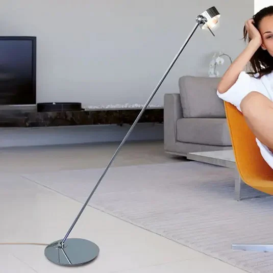 Lámpara de pie LED Puk Floor Mini Single cromo mate