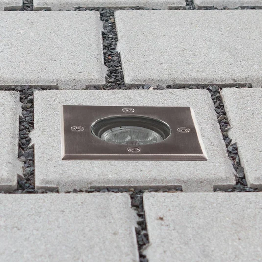 Lucande Lámpara de suelo LED empotrable Ava, 12 cm x 12 cm, IP67