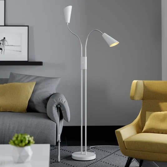 Lucande Lámpara de pie Medira, blanca, 2 luces, ajustable, GU10