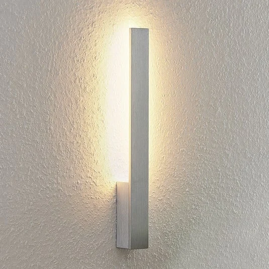 Aplique de pared LED Arcchio Ivano, altura 43 cm, aluminio cepillado