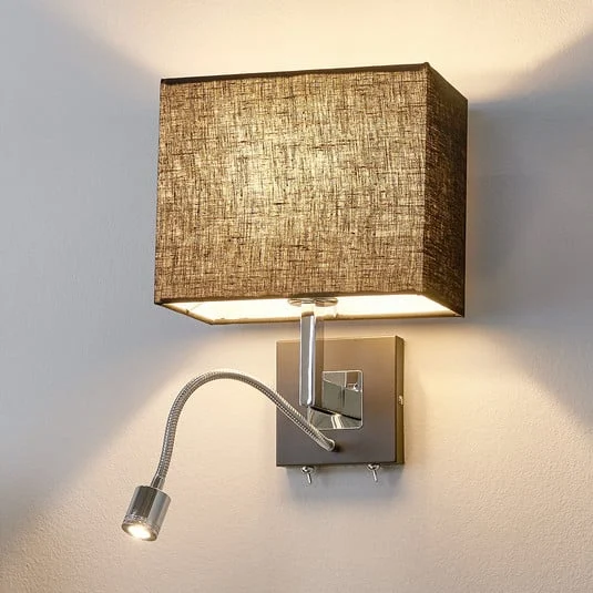 Aplique de pared Lucande Rebekka, 31 cm, negro, brazo de lectura LED