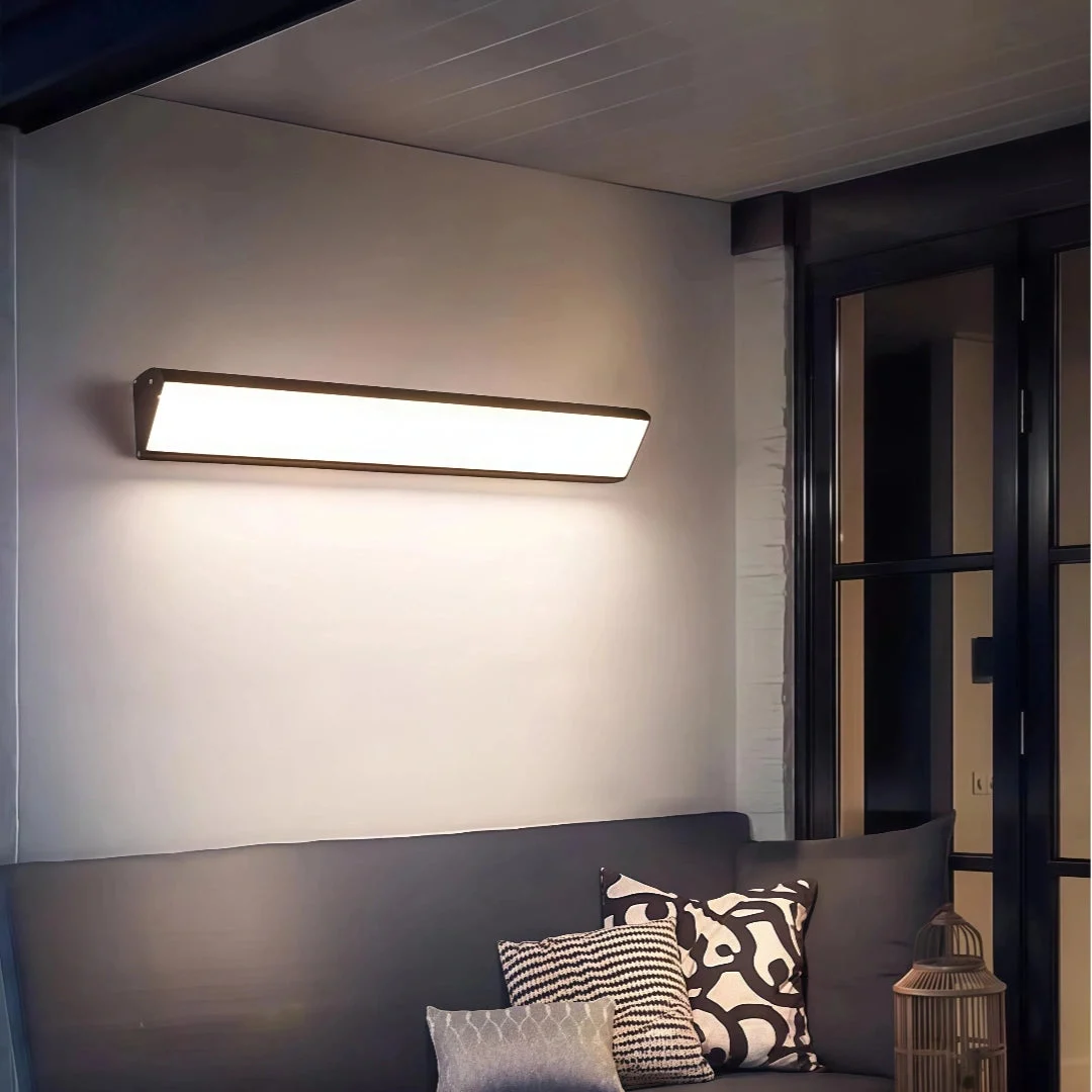 Aplique de pared largo LED de metal moderno para Baño
