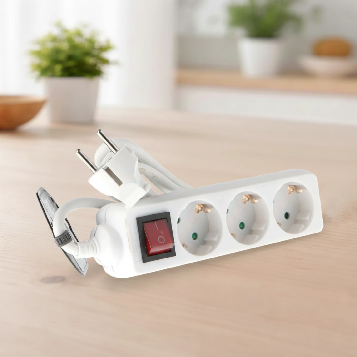 Base Múltiple de 3 Tomas con Interruptor (3×1.5mm) 3 Metros IP20