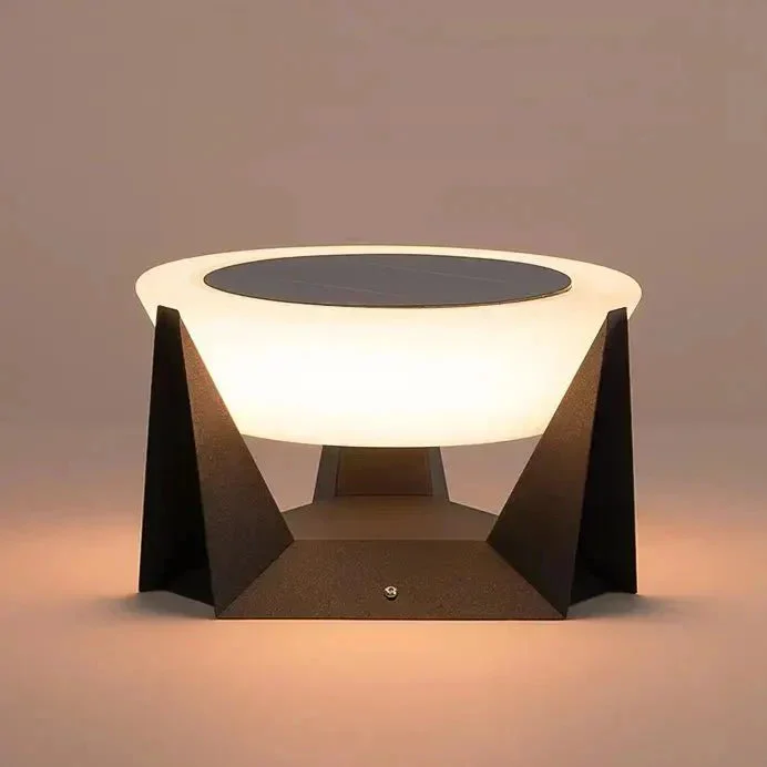 Solaris – Lámpara Solar de Jardín LED Resistente y Decorativa IP65