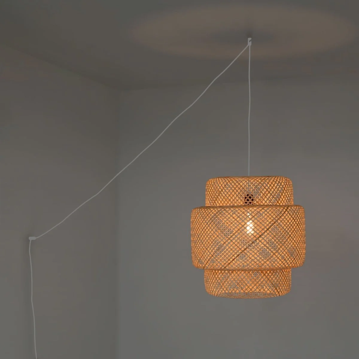 Lámpara colgante de mimbre "JENSEN" - Ø50cm - Con interruptor y enchufe - E27