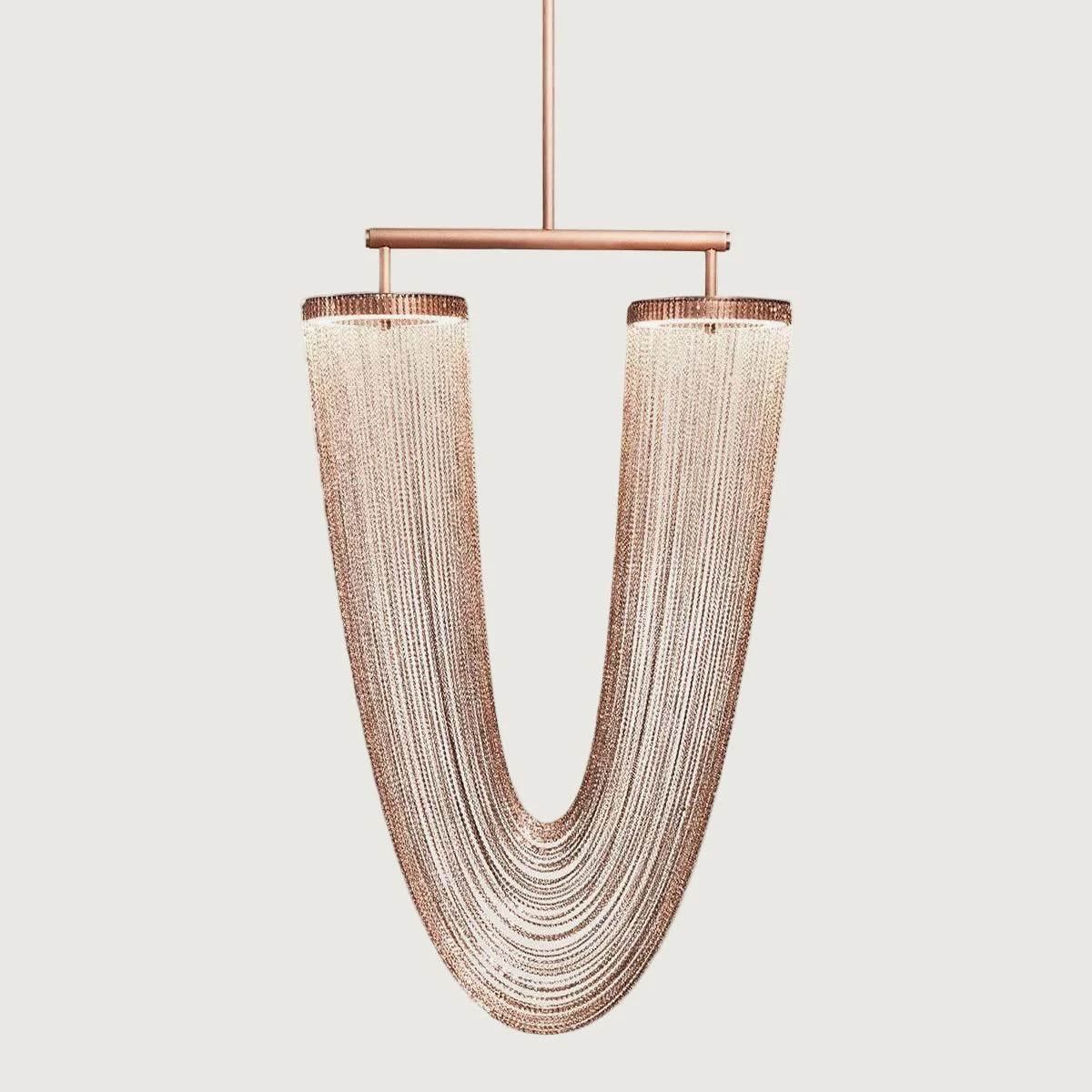 Beyra - Lámpara Araña Moderna de Diseño Elegante con LED Integrado y Cadenas de Metal – 48cm x 70cm - Ideal para Techo