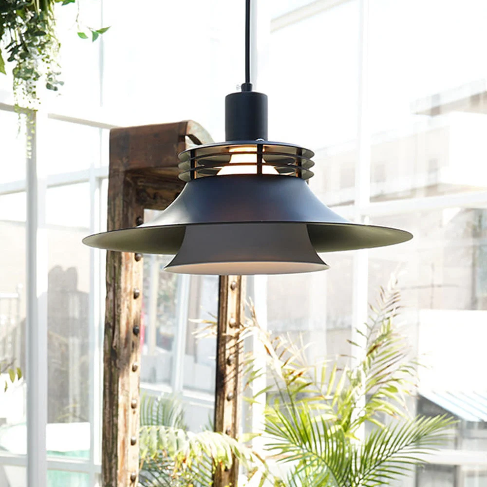 Cica - Lámpara Colgante de Arte Moderna en Aluminio Negro Y Blanco – Diseño Elegante y Sofisticado