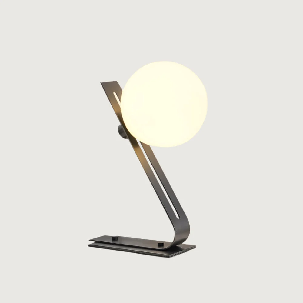 Sirvo - Lámpara de Mesa de Cristal Blanco y Acero Brillante – Iluminación Elegante para Escritorios y Mesitas de Noche