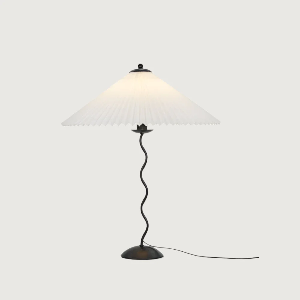 Orlisa - Lámpara de Mesa Plegada de Estilo Nórdico con Pantalla Blanca y Base Curva de Latón
