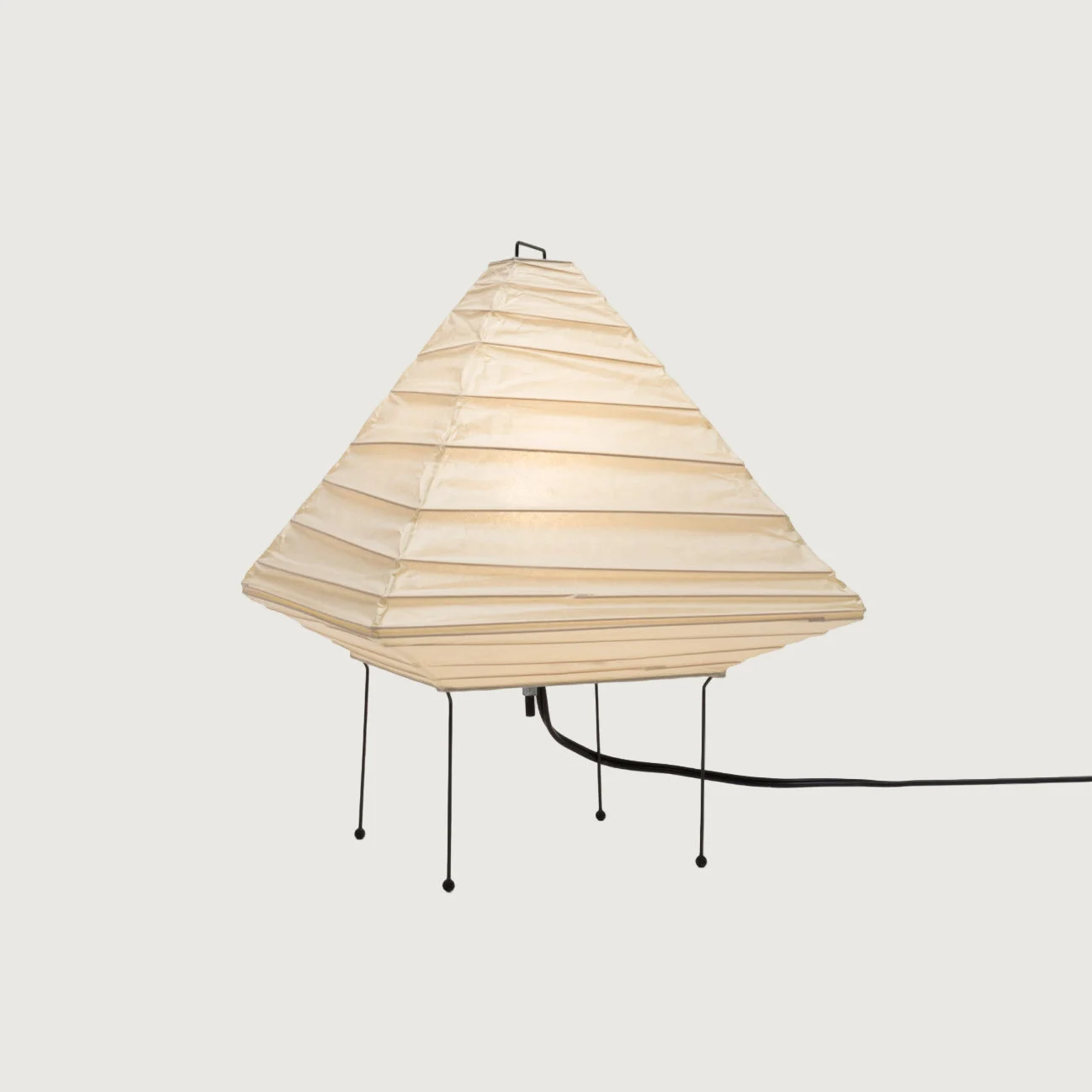 Selvo - Lámpara de Mesa Pyramid con Pantalla de Papel y Marco Negro – Diseño Minimalista