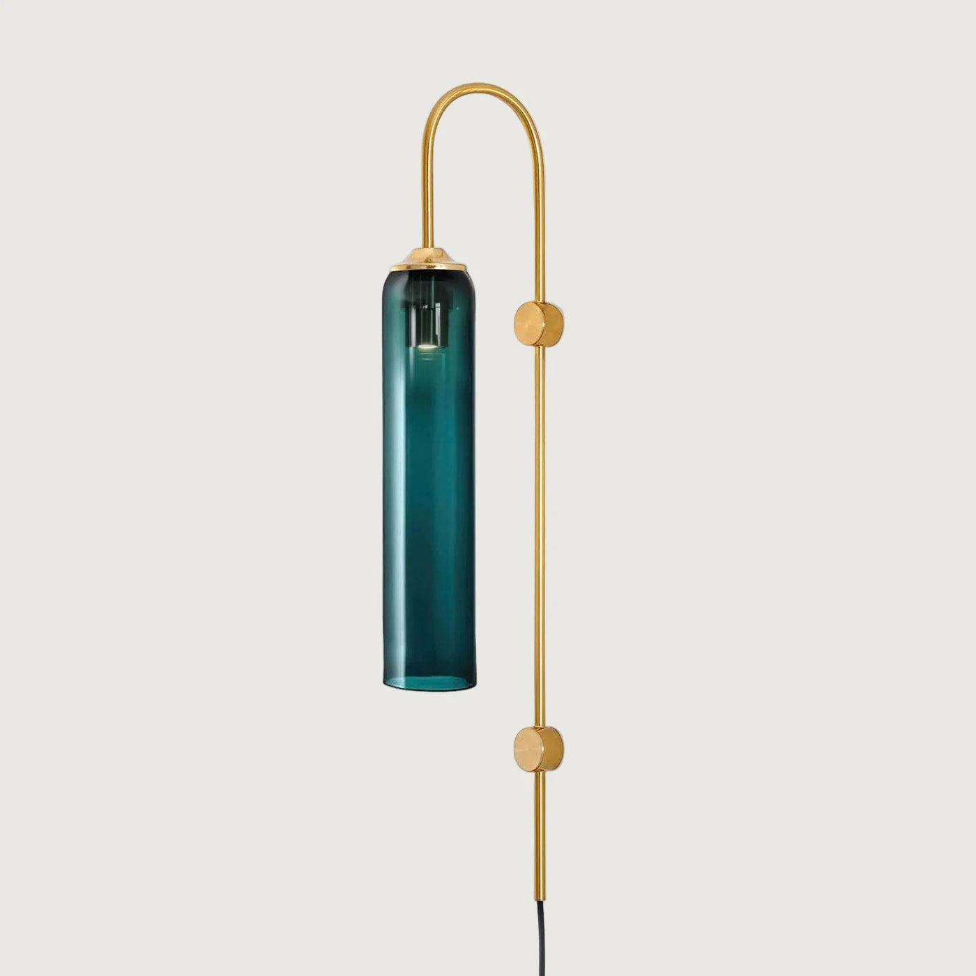 Lyvon - Lámpara de Pared Moderna de Vidrio con Acabados en Negro y Oro – Diseño Elegante y Sofisticado