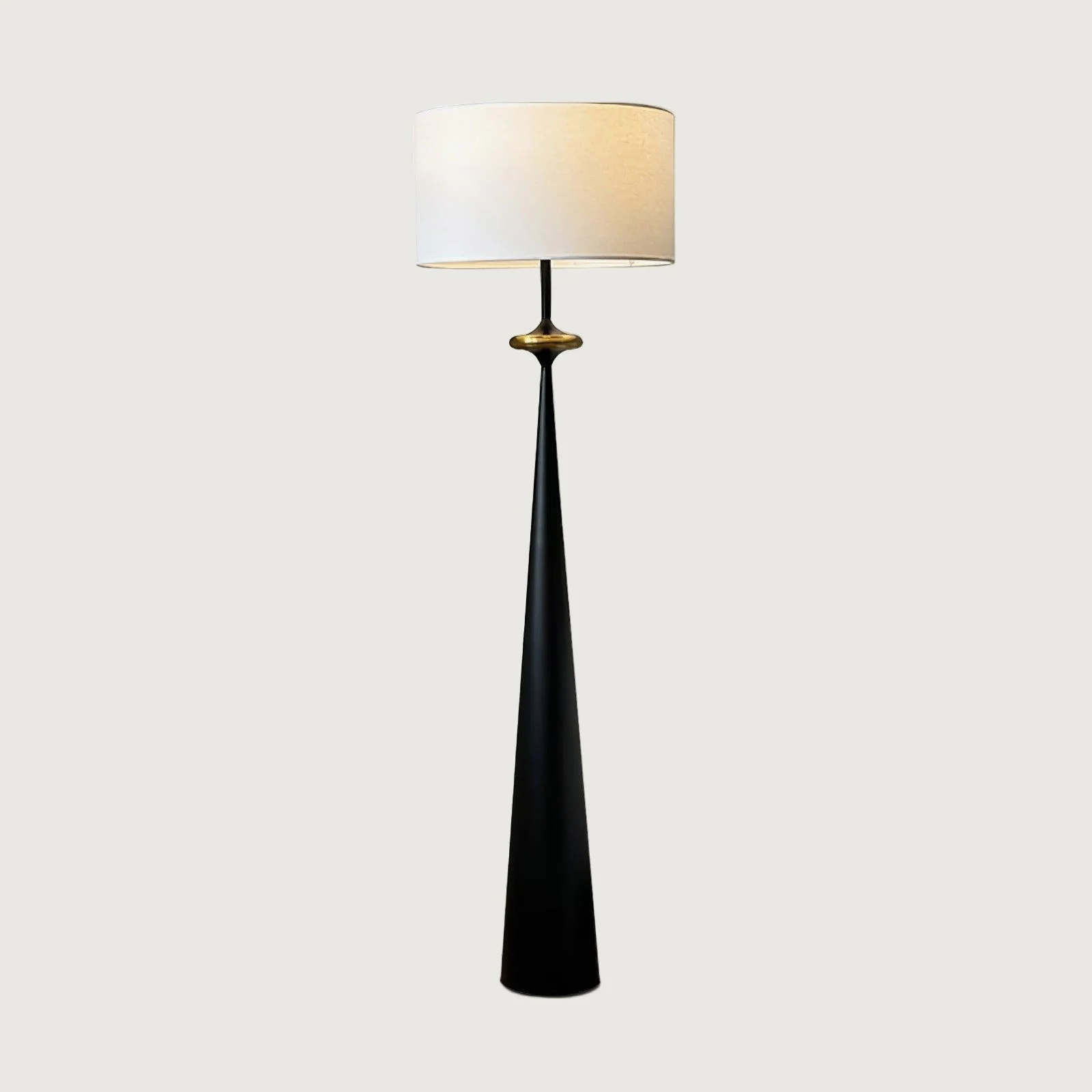Sivra - Lámpara de Pie con Pantalla de Tela y Acabado Vintage – Diseño Moderno y Elegante