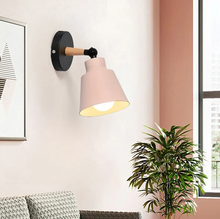 GiroLuz – Lámpara de Pared Rotativa con Cadena Elegante