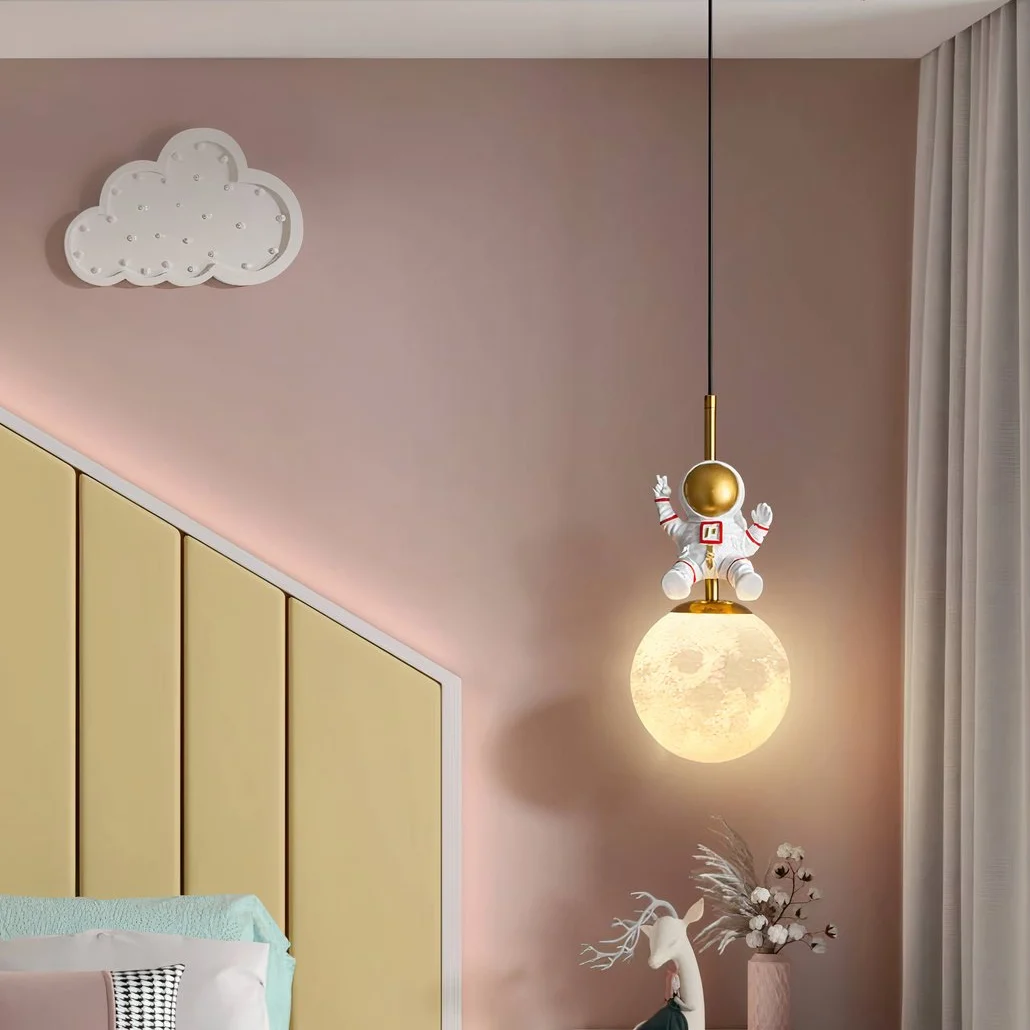 Lámpara colgante para dormitorio infantil LED diseño luna con astronauta