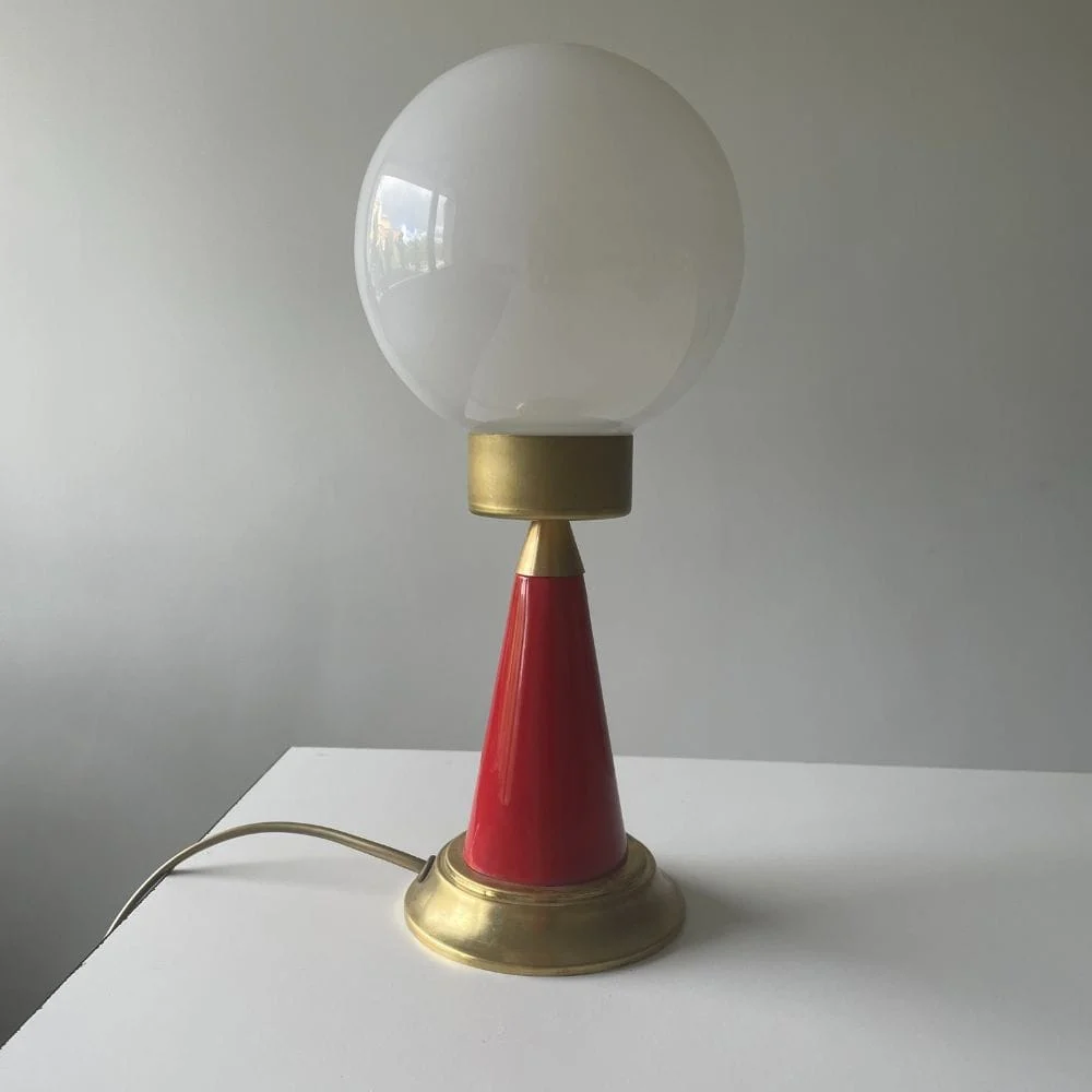 Lampara de mesa pie Cono