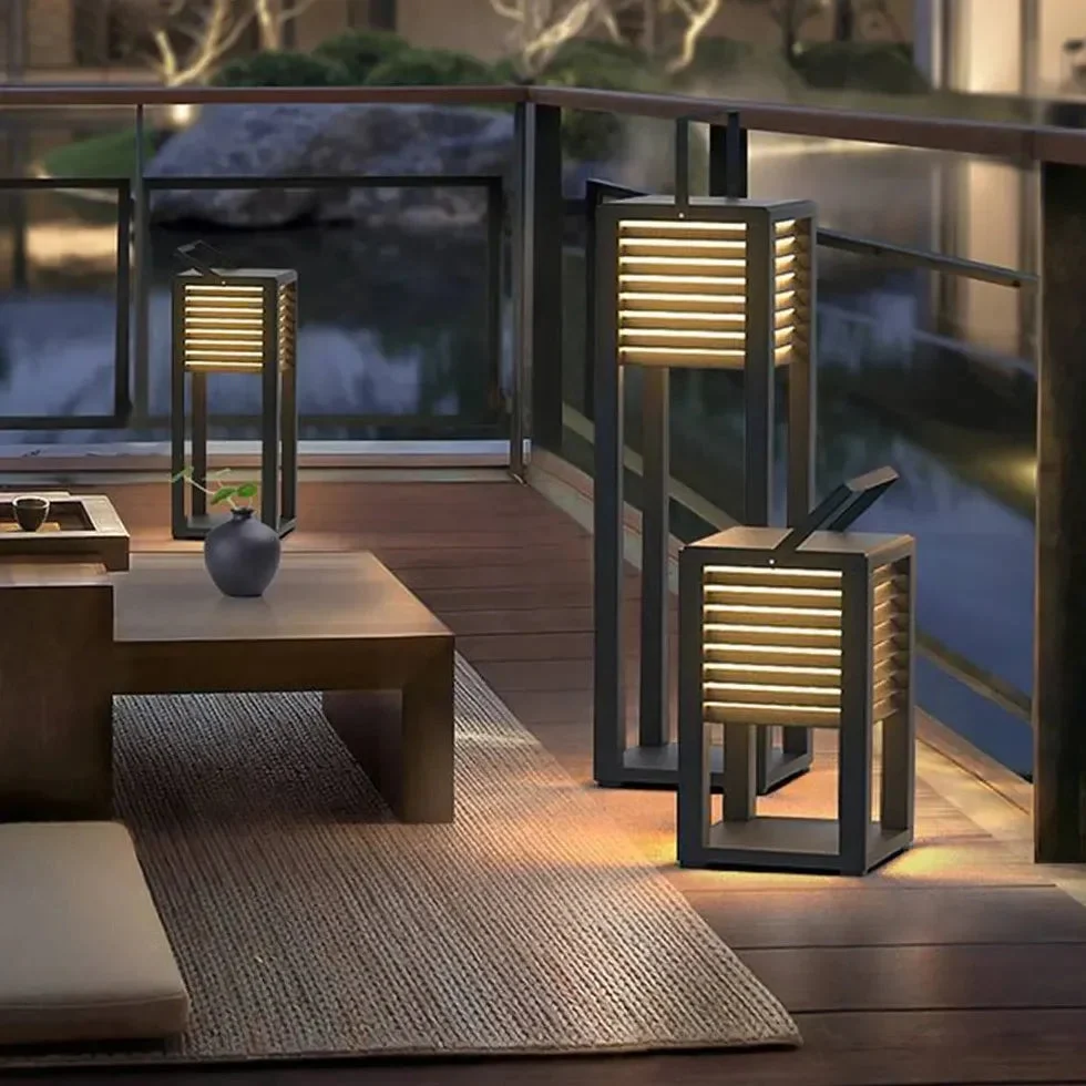 Lampara de Pie Exterior Solar Moderna de Metal Rectangular para Terraza