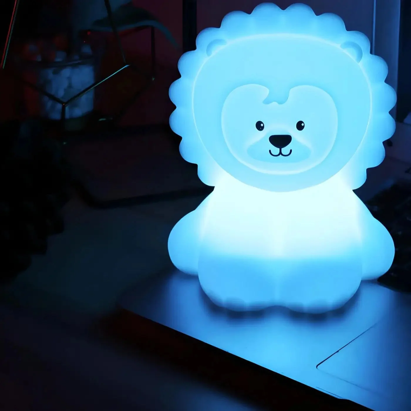 Luz nocturna | LIONEL